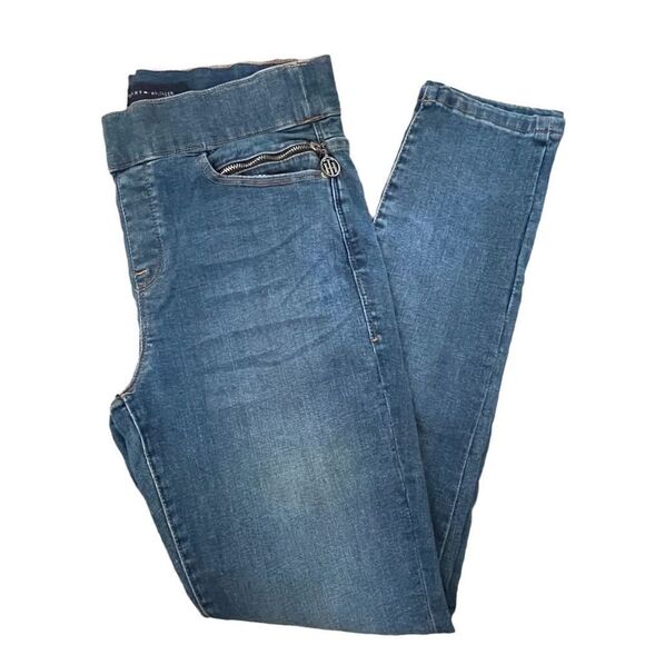 Tommy Hilfiger ~ Gramercy Pull On Jeans ~ size 8 - Picture 1 of 12